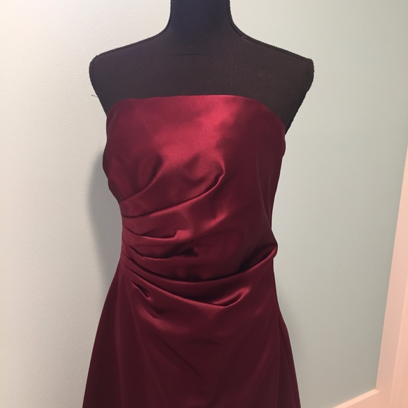 ABS Allen Schwartz Dresses & Skirts - ABS Allen Schwartz Burgundy Homecoming Ball Gown